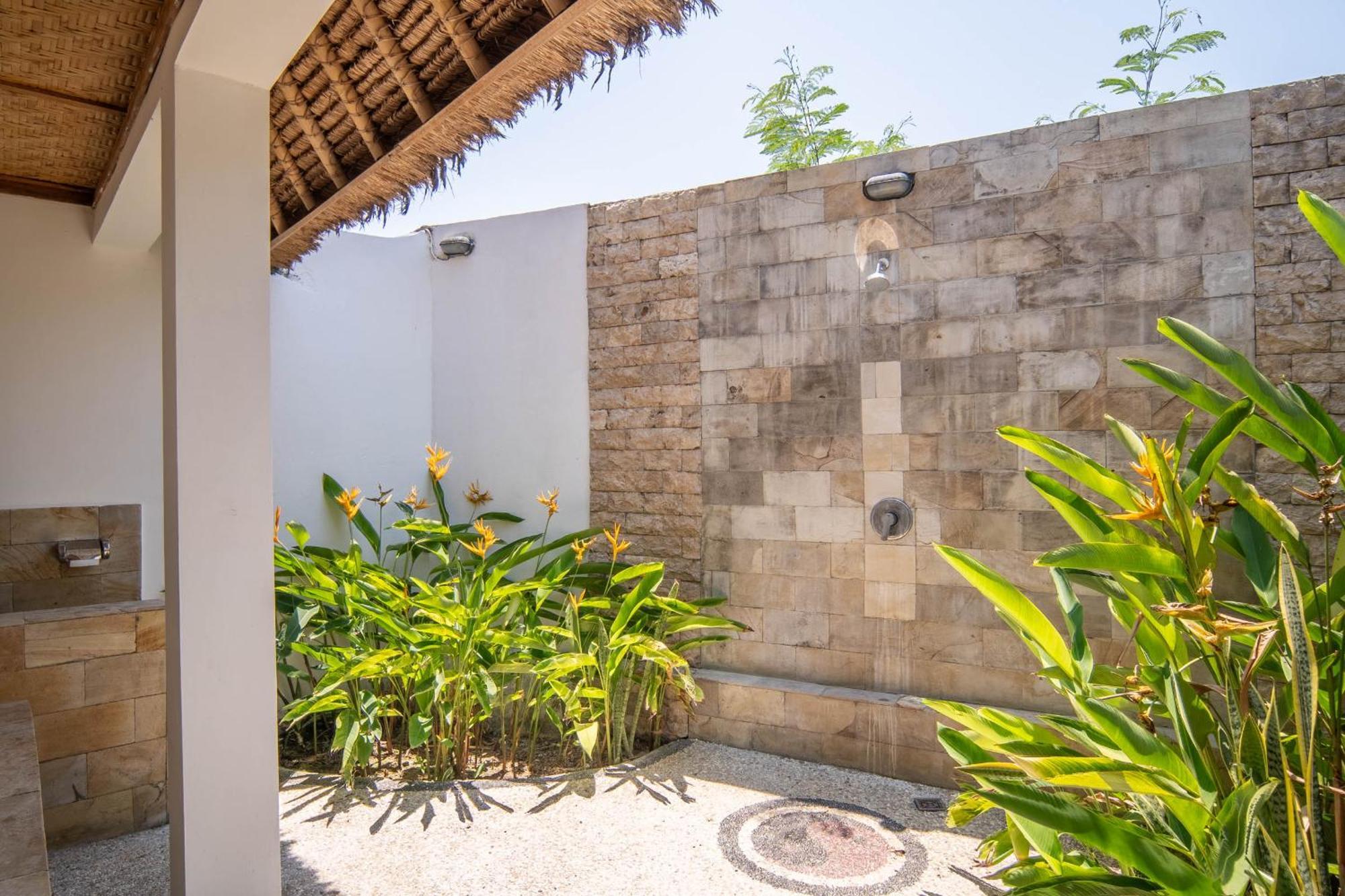 Tiki Boutique Hotel Spa Lombok Селонг-Беланак Экстерьер фото